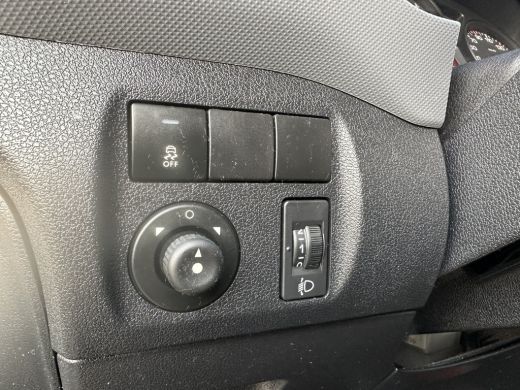 Peugeot Partner 1.6 HDI EURO 6 / L1H1 / AIRCO / ORIG. NL / 111.514 KM / SCHUIFDEUR ActivLease financial lease