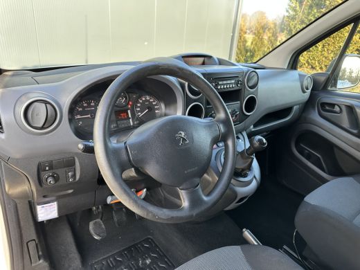 Peugeot Partner 1.6 HDI EURO 6 / L1H1 / AIRCO / ORIG. NL / 111.514 KM / SCHUIFDEUR ActivLease financial lease