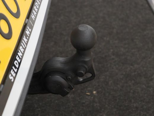 Seat Leon 1.4 TSI eHybrid PHEV FR | Trekhaak | Adaptive cruise | Carplay | Sfeerverlichting | Navigatie | S... ActivLease financial lease