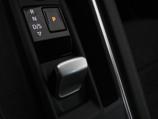 Seat Leon 1.4 TSI eHybrid PHEV FR | Trekhaak | Adaptive cruise | Carplay | Sfeerverlichting | Navigatie | S... ActivLease financial lease