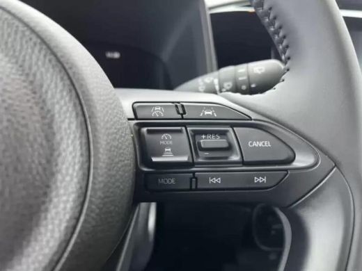 Toyota Aygo Hybrid 115 play **HYBRIDE/ AUTOMAAT/ NIEUWE AUTOMAAT** ActivLease financial lease