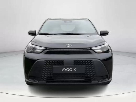 Toyota Aygo Hybrid 115 play **HYBRIDE/ AUTOMAAT/ NIEUWE AUTO** ActivLease financial lease