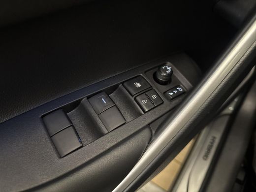 Toyota Corolla Cross Hybrid 140 Style | 06-10141018 Voor meer informatie ActivLease financial lease