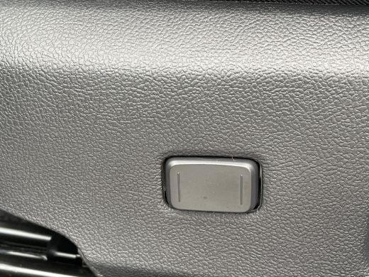 Toyota Corolla Touring Sports Hybrid 140 Dynamic **NIEUWE AUTO** ActivLease financial lease