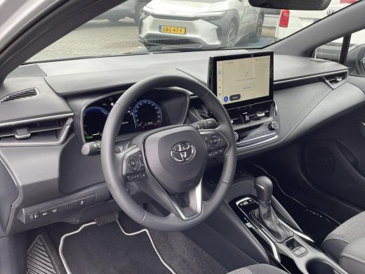 Toyota Corolla Touring Sports Hybrid 140 Dynamic **NIEUWE AUTO** ActivLease financial lease