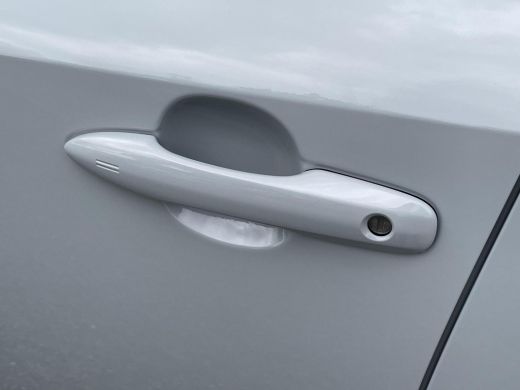 Toyota Corolla Touring Sports Hybrid 140 Dynamic **NIEUWE AUTO** ActivLease financial lease