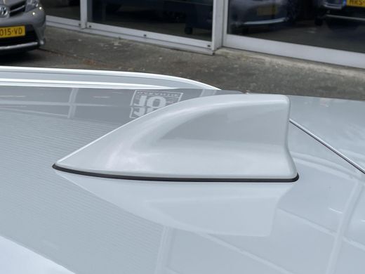 Toyota Corolla Touring Sports Hybrid 140 Dynamic **NIEUWE AUTO** ActivLease financial lease