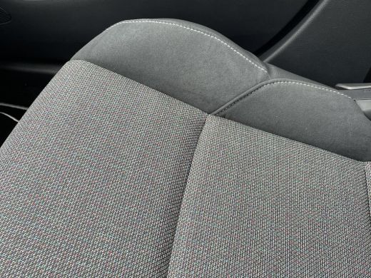 Toyota Corolla Touring Sports Hybrid 140 Dynamic **NIEUWE AUTO** ActivLease financial lease