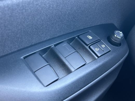 Toyota Yaris 1.5 Hybrid 115 Active **NIEUWE AUTO** ActivLease financial lease