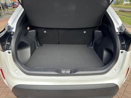 Toyota Yaris Cross 1.5 Hybrid 130 Dynamic Comfort Pack | 06-10141018 Voor meer informatie ActivLease financial lease