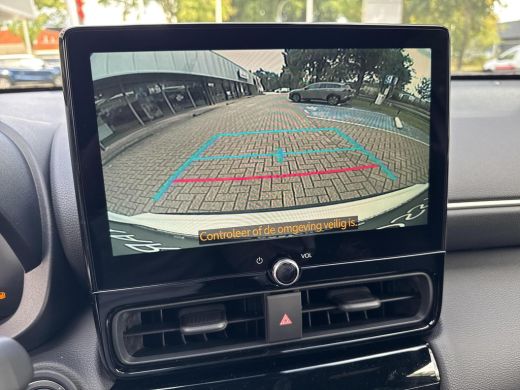 Toyota Yaris Cross 1.5 Hybrid 130 Dynamic Comfort Pack | 06-10141018 Voor meer informatie ActivLease financial lease