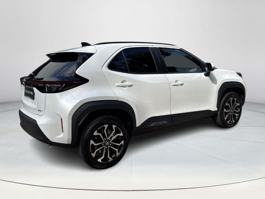Toyota Yaris Cross 1.5 Hybrid 130 Dynamic Comfort Pack | 06-10141018 Voor meer informatie ActivLease financial lease