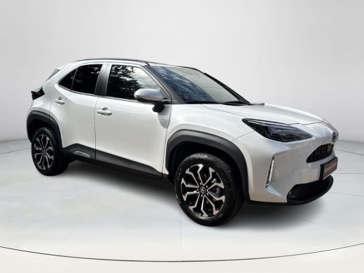 Toyota Yaris Cross 1.5 Hybrid 130 Dynamic Comfort Pack | 06-10141018 Voor meer informatie ActivLease financial lease