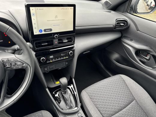Toyota Yaris Cross 1.5 Hybrid 130pk Dynamic Comfort Pack | 06-10141018 Voor meer informatie ActivLease financial lease