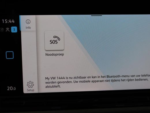 Volkswagen Golf 1.0 TSI Life | Trekhaak | Camera | Adaptive cruise | Sfeerverlichting | Carplay | Navigatie | Par... ActivLease financial lease