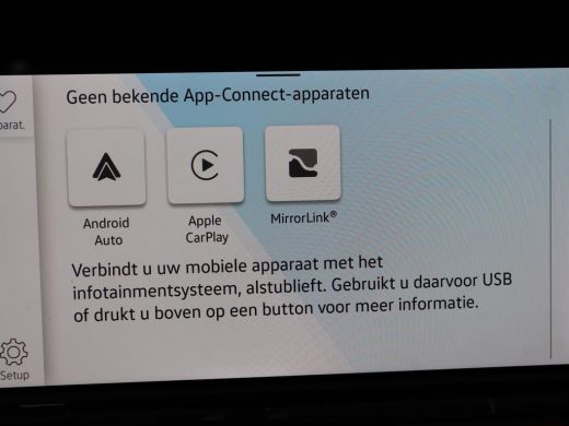 Volkswagen Golf 1.0 TSI Life | Trekhaak | Camera | Adaptive cruise | Sfeerverlichting | Carplay | Navigatie | Par... ActivLease financial lease