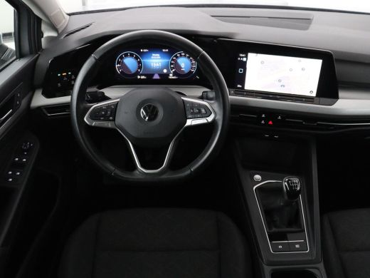 Volkswagen Golf 1.0 TSI Life | Trekhaak | Camera | Adaptive cruise | Sfeerverlichting | Carplay | Navigatie | Par... ActivLease financial lease