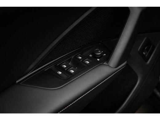 Volkswagen Tayron Life Edition | Trekhaak inklapbaar | 'App-Connect' draadloze smartphone integratie | Automatische... ActivLease financial lease