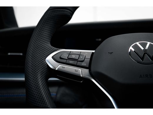 Volkswagen Tayron R-Line Edition | 'App-Connect' draadloze smartphone integratie | Automatische afstandsregeling (A... ActivLease financial lease