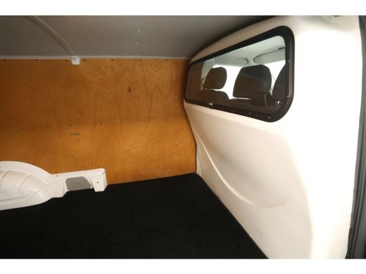 Volkswagen Transporter 2.0 TDI L2H1 | 140PK | Airco | Cruise | 3-Zits | Trekhaak | Sidebars ActivLease financial lease