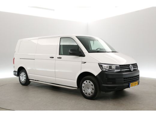 Volkswagen Transporter 2.0 TDI L2H1 | 140PK | Airco | Cruise | 3-Zits | Trekhaak | Sidebars ActivLease financial lease
