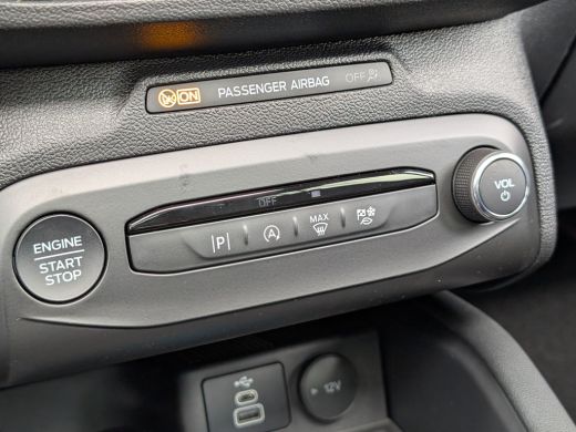 Ford Focus Wagon 1.0 Hybrid ST Line X | Panoramadak | Matrix-LED | Winterpack | Achteruitrijcamera | Airco (... ActivLease financial lease