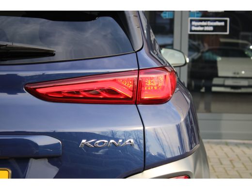 Hyundai Kona EV Comfort Smart 64 kWh | Achteruitrijcamera | Keyless entry | Keyless start ActivLease financial lease