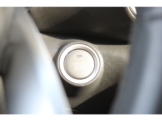 Hyundai Kona EV Comfort Smart 64 kWh | Achteruitrijcamera | Keyless entry | Keyless start ActivLease financial lease