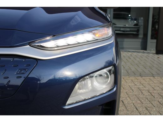 Hyundai Kona EV Comfort Smart 64 kWh | Achteruitrijcamera | Keyless entry | Keyless start ActivLease financial lease