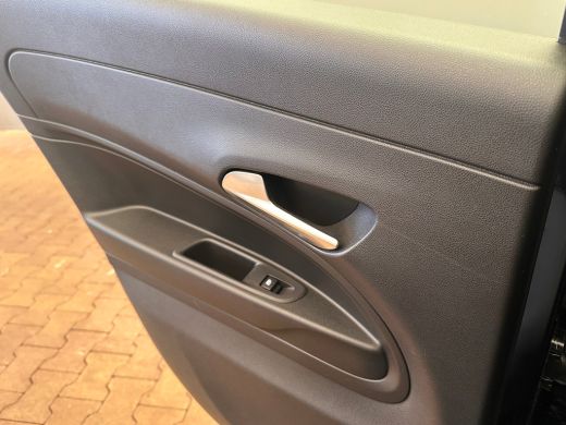 Jeep Avenger Longitude 54 kWh Clima | Cruise | Apple Carplay/Android Auto | LED | LMV |  | 11 kW lader | Bande... ActivLease financial lease