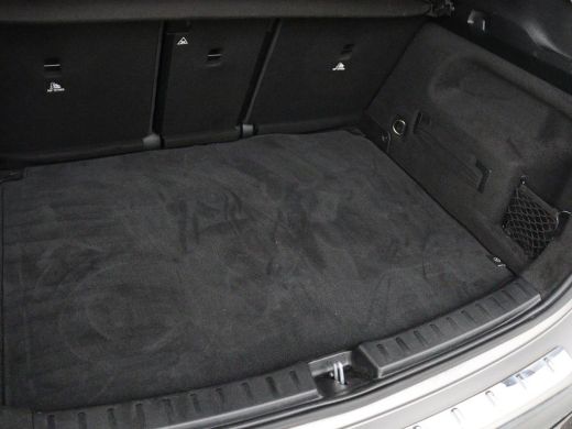 Mercedes-Benz GLA 250e AMG Limited | Panoramadak | Trekhaak | Adaptive cruise | Stoelverwarming | Memory | Matrix L... ActivLease financial lease