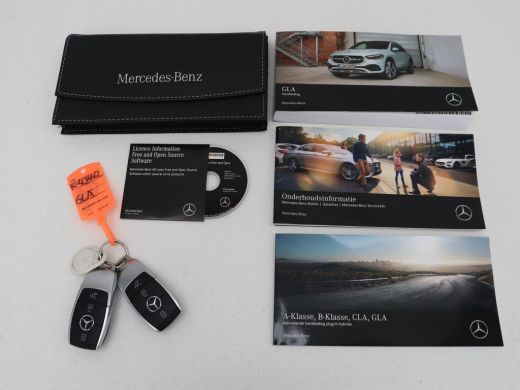 Mercedes-Benz GLA 250e AMG Limited | Panoramadak | Trekhaak | Adaptive cruise | Stoelverwarming | Memory | Matrix L... ActivLease financial lease