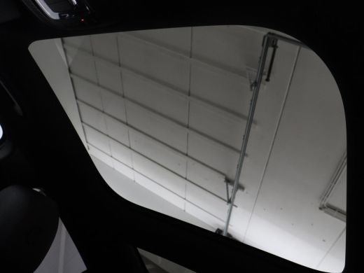 Mercedes-Benz GLA 250e AMG Limited | Panoramadak | Trekhaak | Adaptive cruise | Stoelverwarming | Memory | Matrix L... ActivLease financial lease