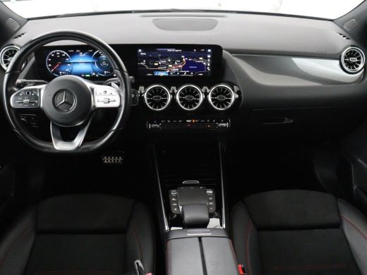 Mercedes-Benz GLA 250e AMG Limited | Panoramadak | Trekhaak | Adaptive cruise | Stoelverwarming | Memory | Matrix L... ActivLease financial lease