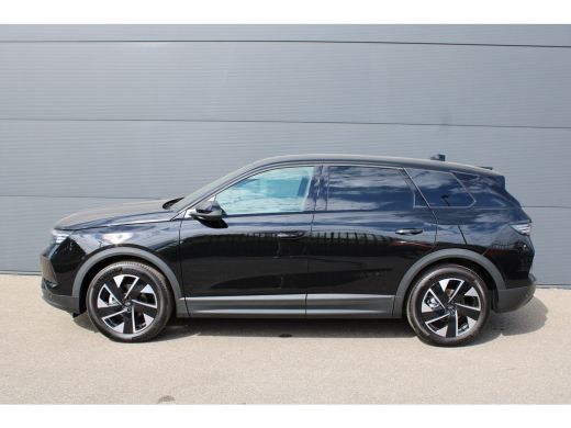 Opel Grandland GS | Draadloze telefoonlader (Inductie) | Elektronische klimaatregeling met twee zones | LED dagr... ActivLease financial lease