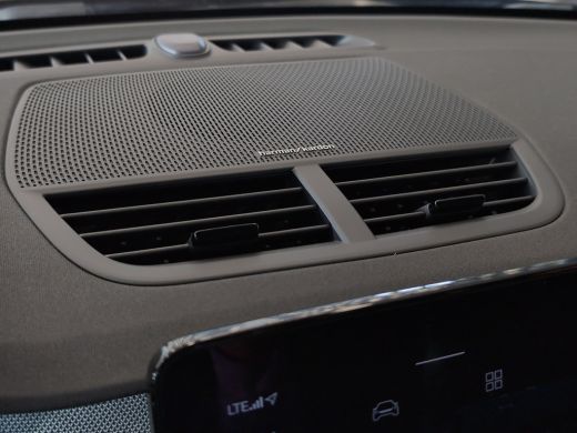 Polestar 2 Long Range Dual Motor Launch Edition 78kWh | Pano | 0 inch | Adap. Cruise | Stoelverwarming | Air... ActivLease financial lease