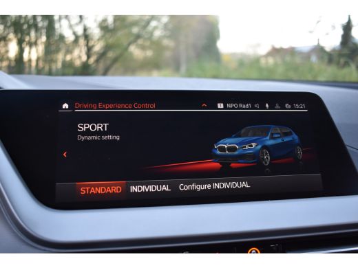 BMW 1 Serie 118IA 140PK AUT. EXECUTIVE EDITION HEAD-UP/NAVI/CAMERA ActivLease financial lease