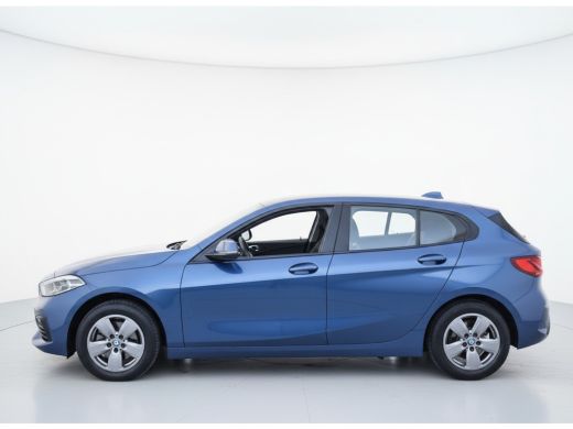 BMW 1 Serie 118IA 140PK AUT. EXECUTIVE EDITION HEAD-UP/NAVI/CAMERA ActivLease financial lease