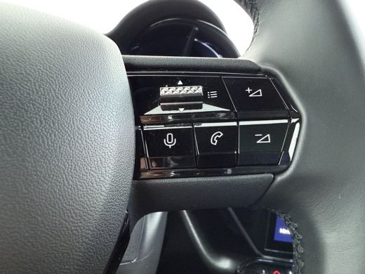 Alfa Romeo Junior Elettrica Speciale | 10,25" digitaal instrumentarium | 100 kW DC snellader | 11 kW boordlader ActivLease financial lease