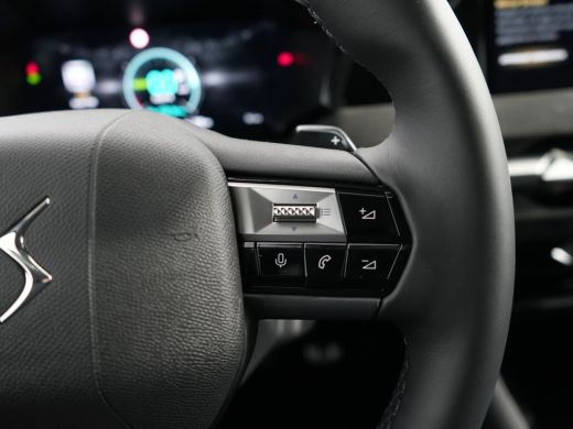 DS N&deg;4 &Eacute;toile | 10" capacitive touchscreen (personaliseerbaar) | 6 voudig elektrisch verstelbare passagi... ActivLease financial lease