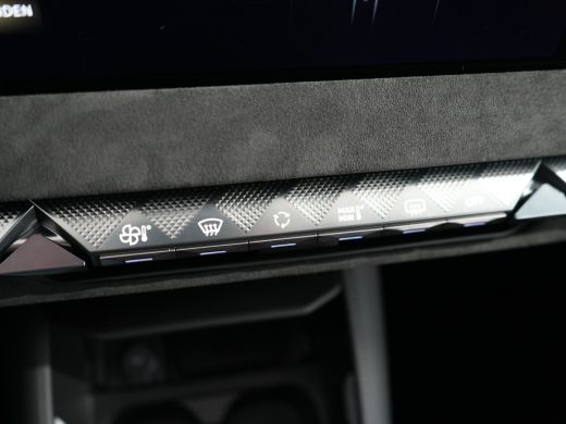 DS N&deg;4 &Eacute;toile | 10" capacitive touchscreen (personaliseerbaar) | 6 voudig elektrisch verstelbare passagi... ActivLease financial lease