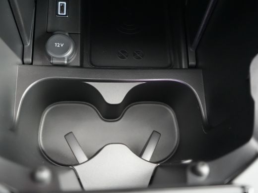 DS N&deg;4 &Eacute;toile | 10" capacitive touchscreen (personaliseerbaar) | 6 voudig elektrisch verstelbare passagi... ActivLease financial lease