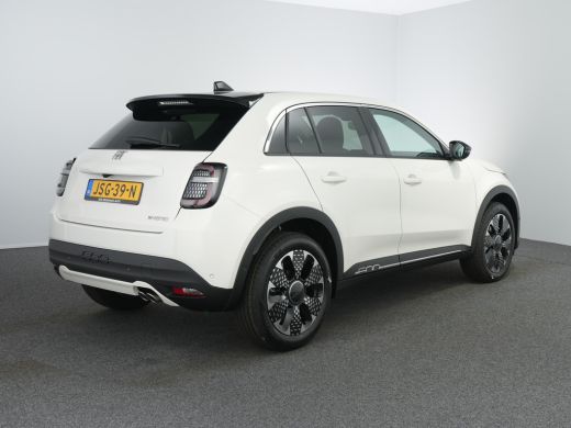 Fiat 600 | Demo Deal | 1.2 Hybrid La Prima | Airco (automatisch) | Cruise control adaptief met Stop&Go en ... ActivLease financial lease