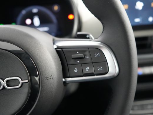 Fiat 600 | Demo Deal | 1.2 Hybrid La Prima | Airco (automatisch) | Cruise control adaptief met Stop&Go en ... ActivLease financial lease