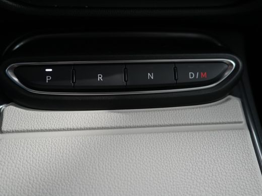 Fiat 600 | Demo Deal | 1.2 Hybrid La Prima | Airco (automatisch) | Cruise control adaptief met Stop&Go en ... ActivLease financial lease