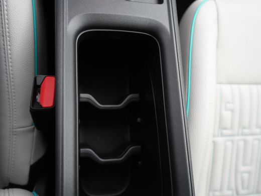 Fiat 600 | Demo Deal | 1.2 Hybrid La Prima | Airco (automatisch) | Cruise control adaptief met Stop&Go en ... ActivLease financial lease