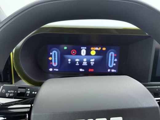 Fiat Grande Panda Icon | 10,25" touchscreen radio met Bluetooth, DAB & USB | Airconditioning handmatig | Cruise Con... ActivLease financial lease