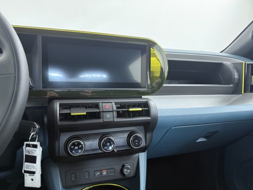 Fiat Grande Panda Icon | 10,25" touchscreen radio met Bluetooth, DAB & USB | Airconditioning handmatig | Cruise Con... ActivLease financial lease