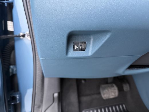 Fiat Grande Panda Icon | 10,25" touchscreen radio met Bluetooth, DAB & USB | Airconditioning handmatig | Cruise Con... ActivLease financial lease