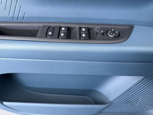 Fiat Grande Panda Icon | 10,25" touchscreen radio met Bluetooth, DAB & USB | Airconditioning handmatig | Cruise Con... ActivLease financial lease
